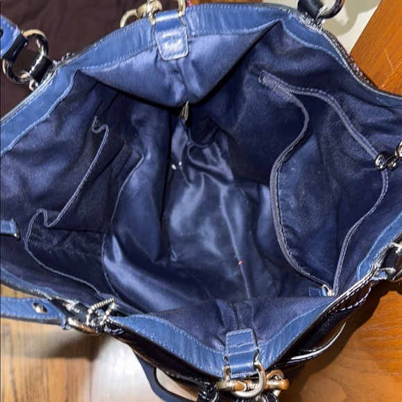 Coach Blue Shoulder Bag with Textured Leather - Picture 3 of 4
